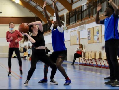 Le sport comme vecteur d’insertion (le CEJ à la Mission Locale Intercommunale de Poissy-Conflans)